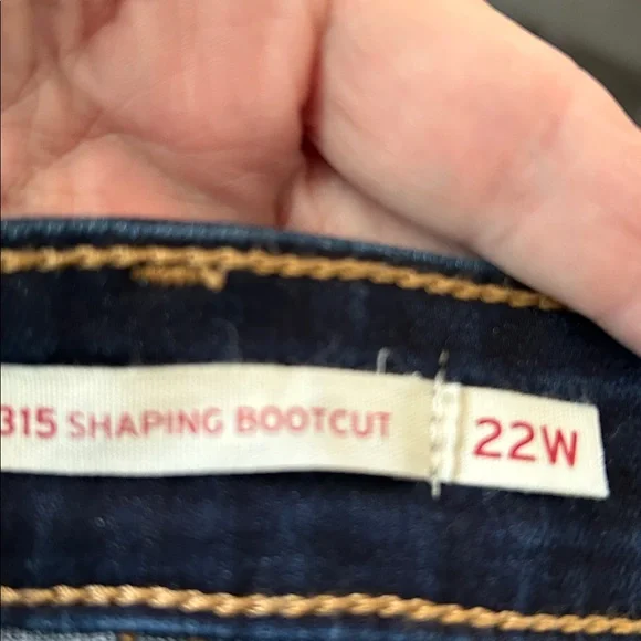 Elegant Women's Midnight Blue Flare  Levi Strauss size 22 W - Picture 3 of 5